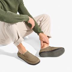 Men Moloā Slipper - Clay / Dk Java| OluKai