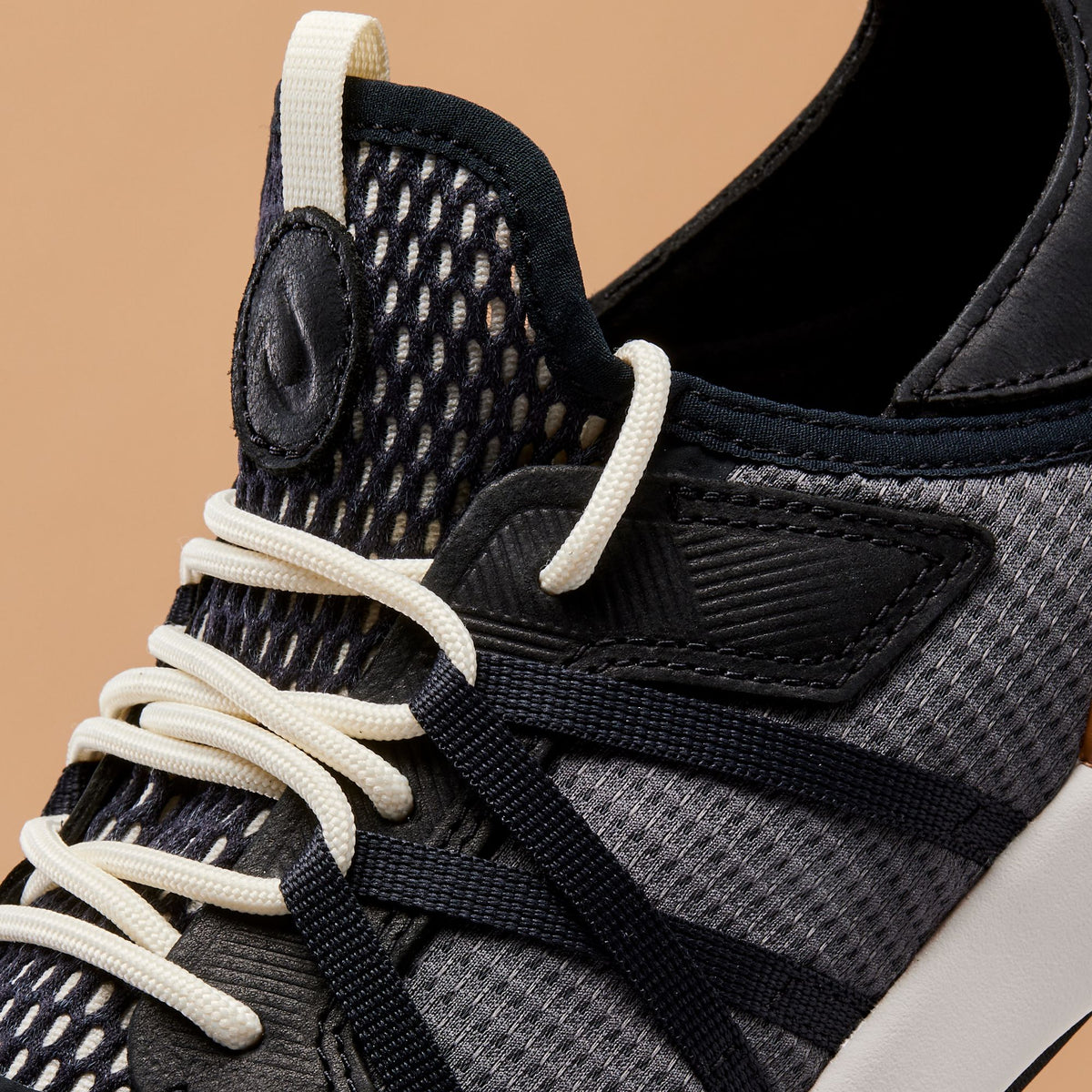 Men Mio Lī Men's Athletic Shoes - Rock / Natural| OluKai