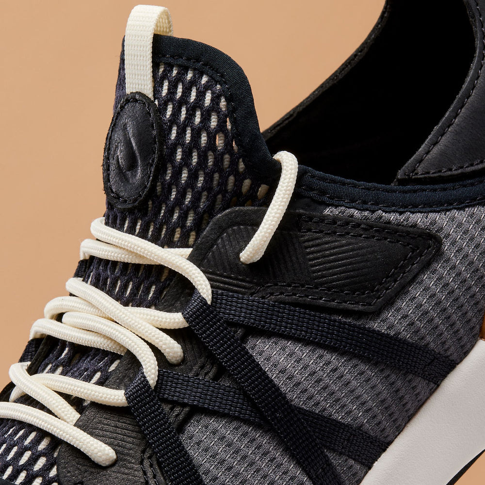 Men Mio Lī Men's Athletic Shoes - Rock / Natural| OluKai