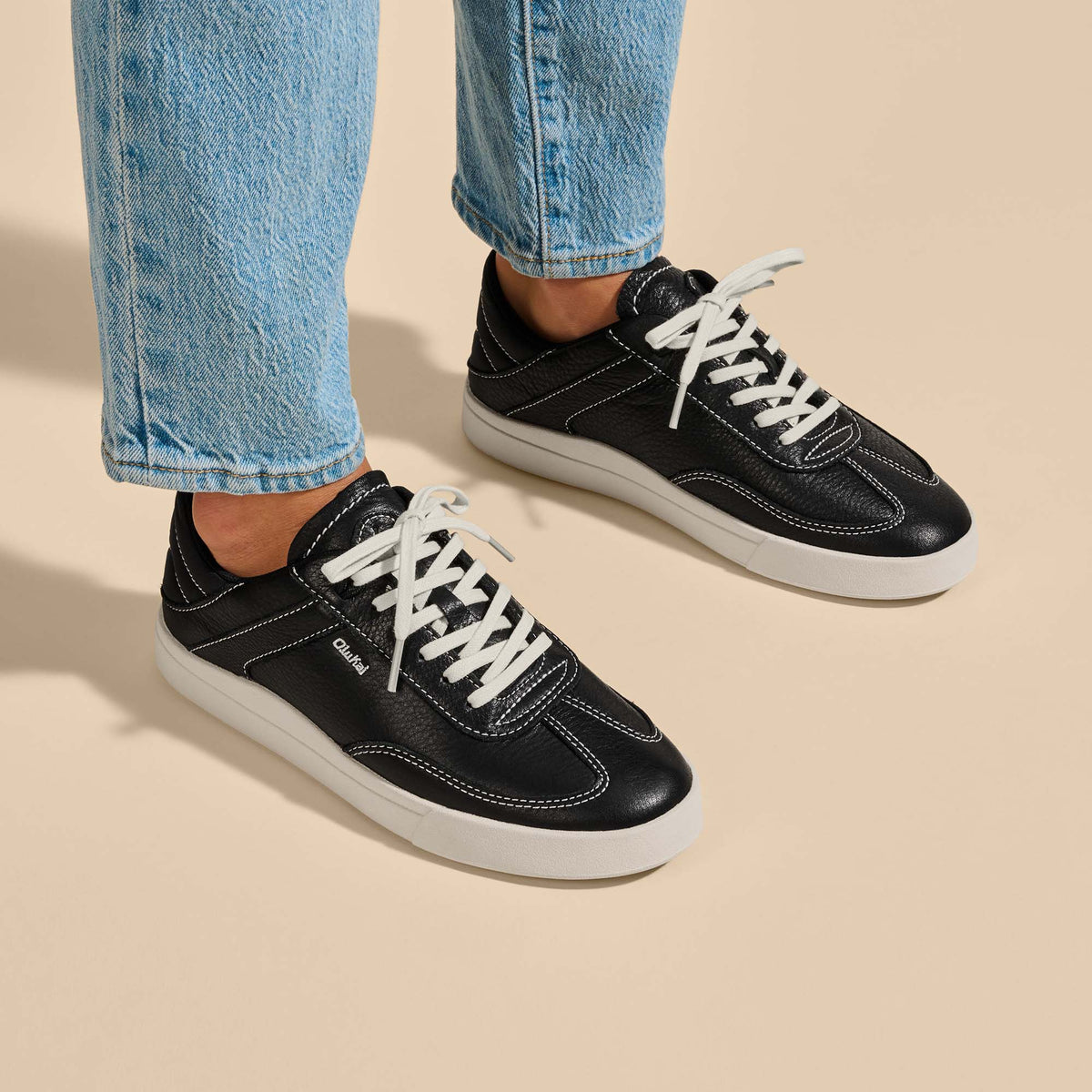 Women Hā‘upu Women’s Leather Sneakers - Onyx| OluKai