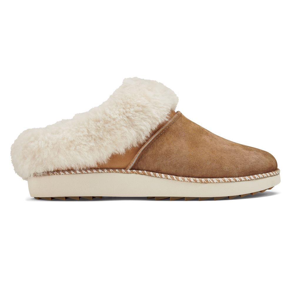 Women Ku‘i Women‘s Slip-On Slippers - Tan / Bone| OluKai