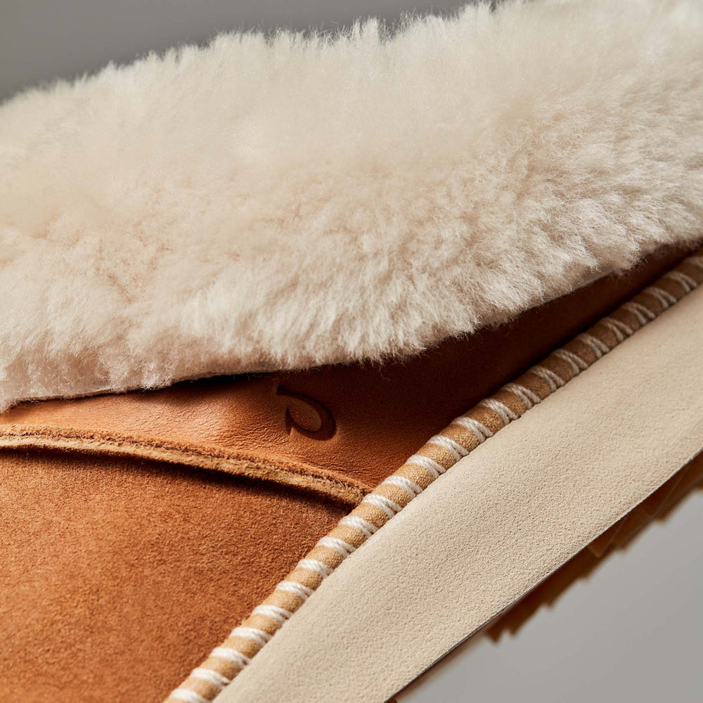 Women Ku‘i Women‘s Slip-On Slippers - Tan / Bone| OluKai